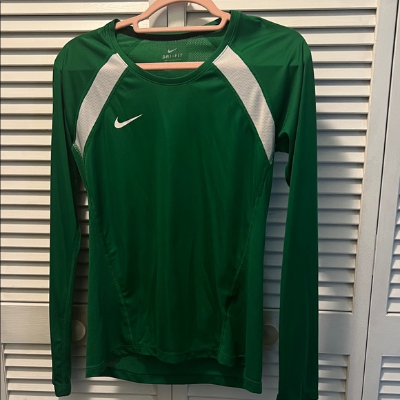 Nike Tops - #1394=Nike Women's Emerald Green Long Sleeve Tee